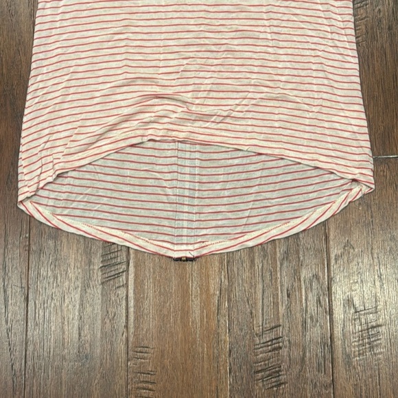 New!! Large PINK ROSE Striped Women's Top - Light Cream with Pink Stripes - Picture 5 of 8